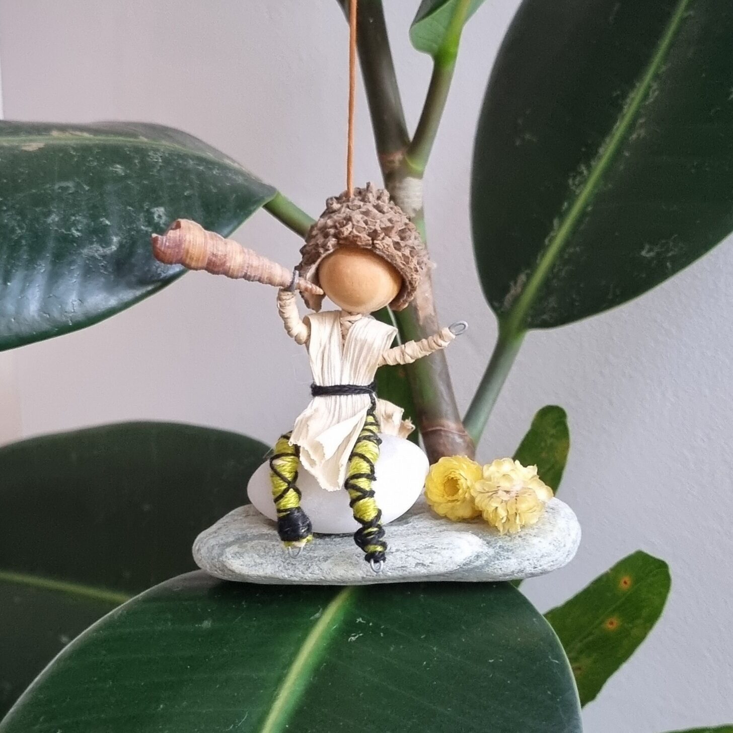 הגלריה מארחת – סדנת פיות מחומרים טבעיים