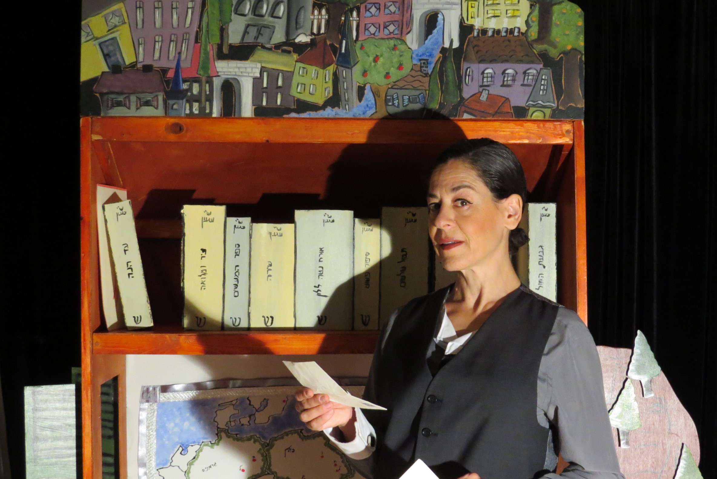 ספר, אישה, בית